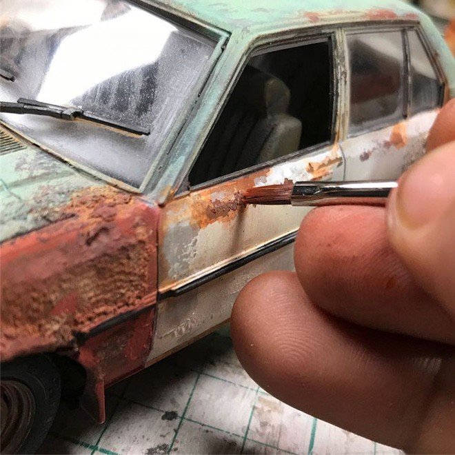 ca-the-gioi-boc-choc-thu-be-lai-vua-bang-mot-mo-hinh-diorama