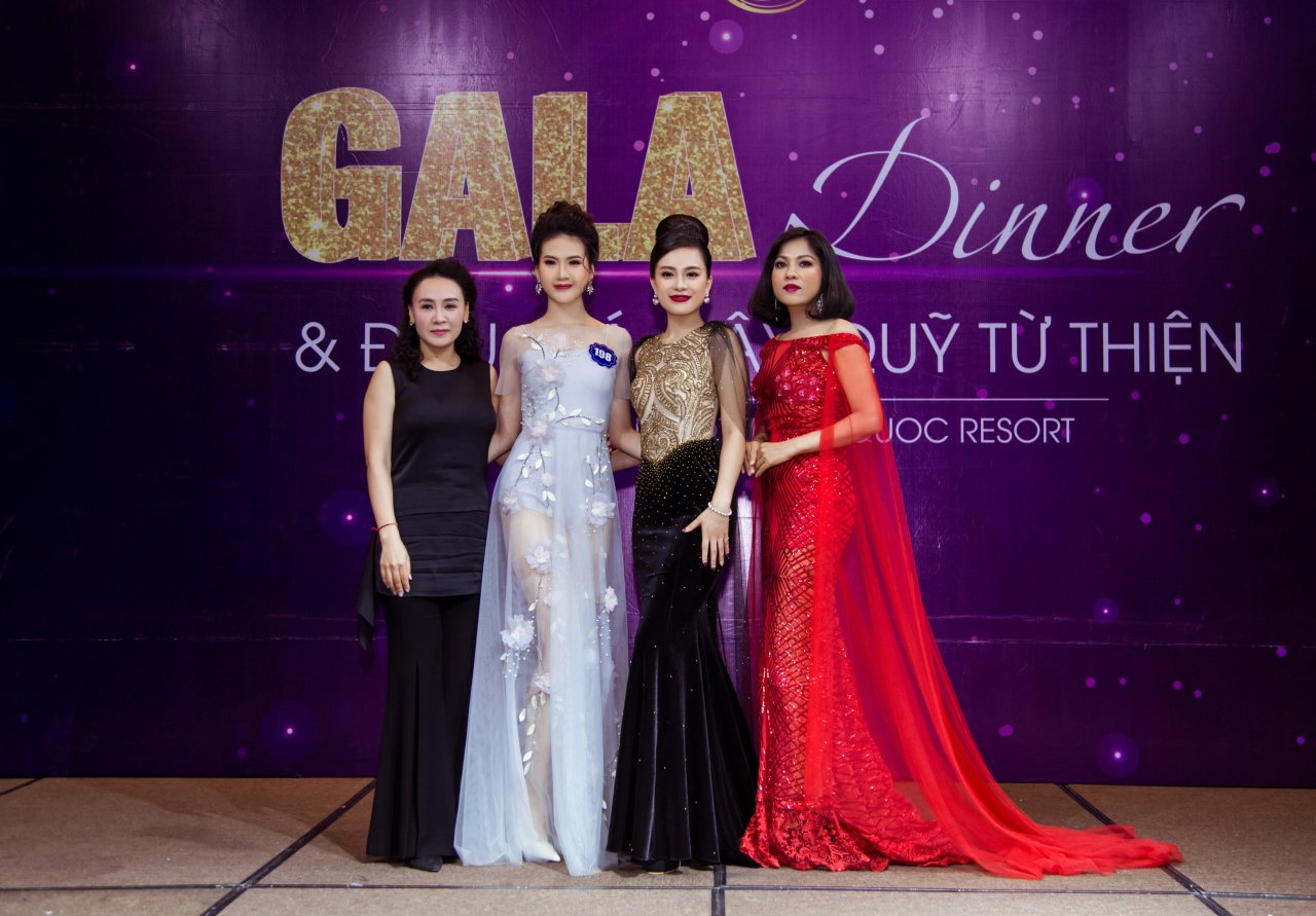 ngo-lo-tin-don-kem-sac-top-40-hoa-hau-bien-viet-nam-toan-cau-xuat-hien-rang-ro-va-noi-bat