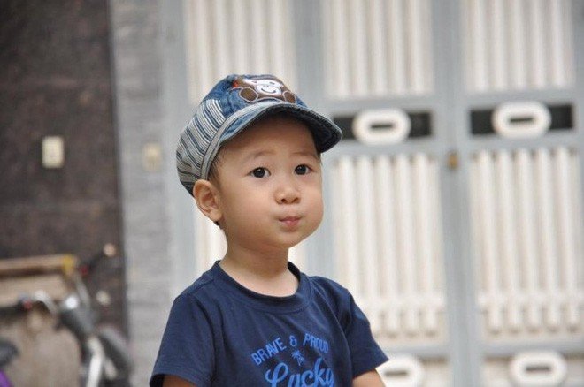 Quang Minh, em bé 4 tuổi chiến đấu với bệnh ung thư máu bằng tất cả niềm lạc quan đã ra đi mãi mãi