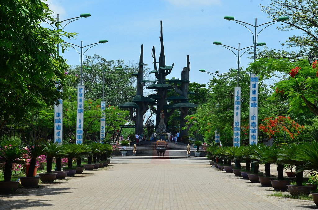 ve-quang-tri-nen-di-dau