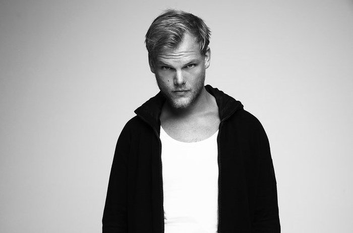 avicii-la-ai-va-dj-noi-tieng-avicii-bat-ngo-qua-doi-o-tuoi-28