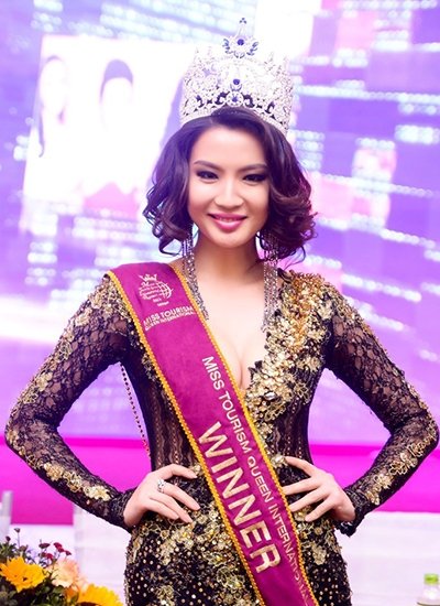 2807_Anu_Namshir_trong_chuyYn_cong_tac_tYi_ViYt_Nam_nYm_2017