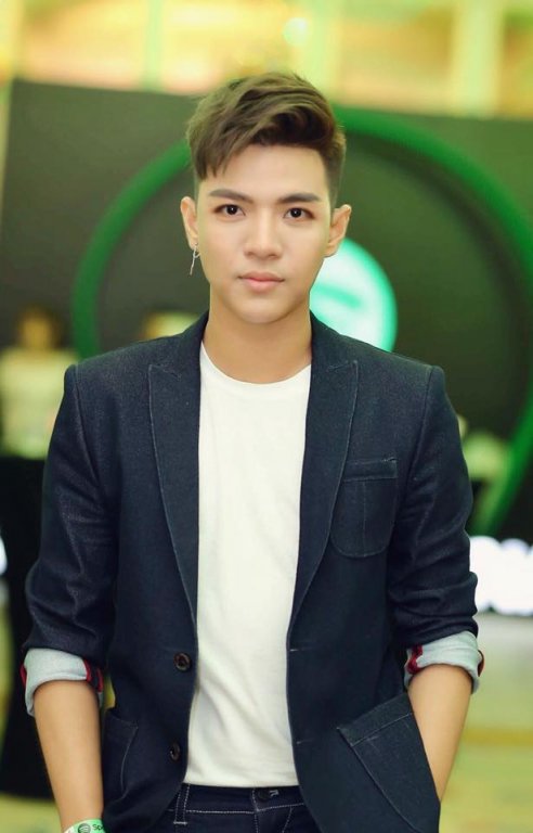 khong-truc-tiep-xuat-hien-hit-maker-do-hieu-van-toa-sang-trong-dem-chung-ket-hoa-hau-bien-viet-nam-toan-cau