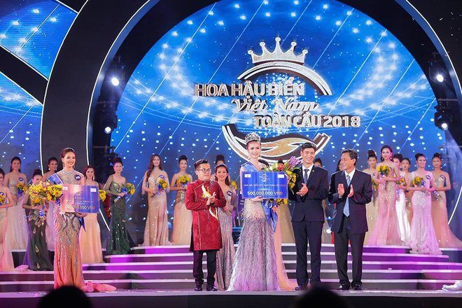 moi-dang-quang-tan-hoa-hau-bien-viet-nam-toan-cau-2018-gay-tranh-cai-vi-phan-thi-ung-xu-chua-thuyet-phuc