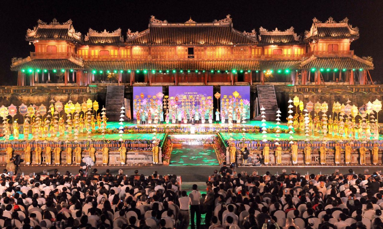 festival-hue-la-gi-va-nhung-chuong-trinh-nghe-thuat-dac-sac-cua-festival-hue-2018