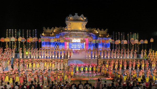 festival-hue-la-gi-va-nhung-chuong-trinh-nghe-thuat-dac-sac-cua-festival-hue-2018