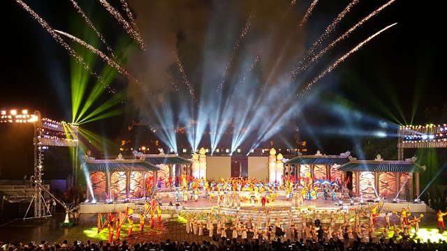 festival-hue-la-gi-va-nhung-chuong-trinh-nghe-thuat-dac-sac-cua-festival-hue-2018