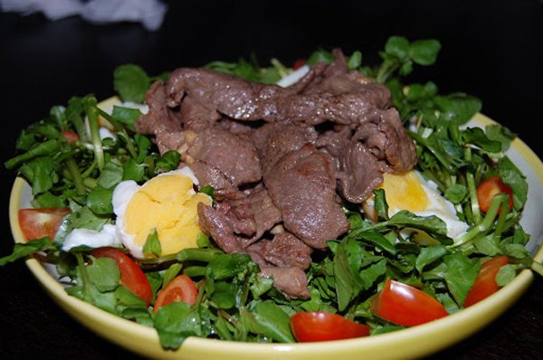 ve-quang-tri-nen-an-gi