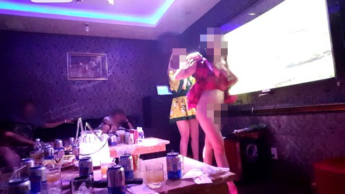 Điều tra: Thác loạn bên trong các nhà hàng khu trung tâm Sài Gòn