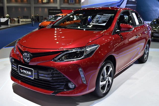 gia-xe-oto-hom-nay-244-so-sanh-hyundai-accent-2018-voi-toyota-vios-mazda-2-va-honda-city