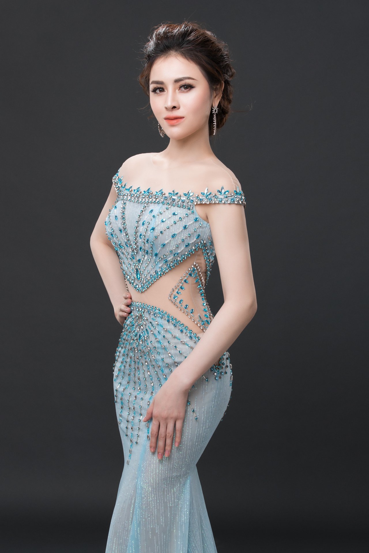 lien-tiep-vuot-mat-nhieu-doi-thu-dang-gom-thu-dung-dang-di-mot-hanh-trinh-an-tuong-tai-miss-eco-international