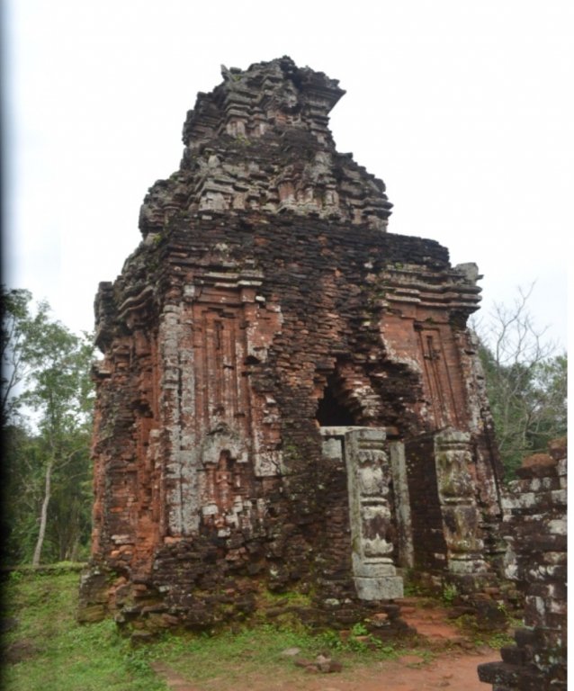 ngoi-thap-cham-1000-nam-tuoi-truoc-nguy-co-thanh-phe-tich