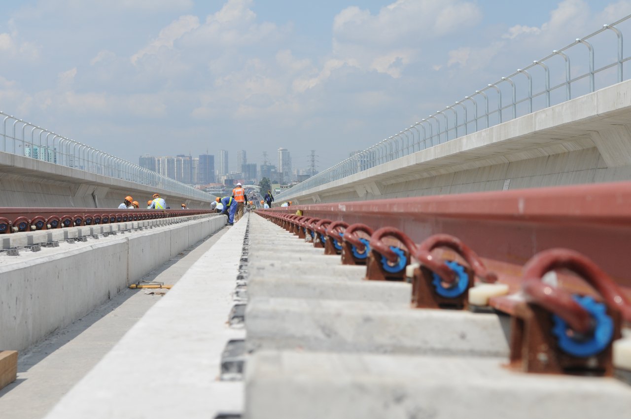ngam-du-an-metro-so-1-ben-thanh-suoi-tien-dat-52-tien-do-thi-cong-o-tp-hcm