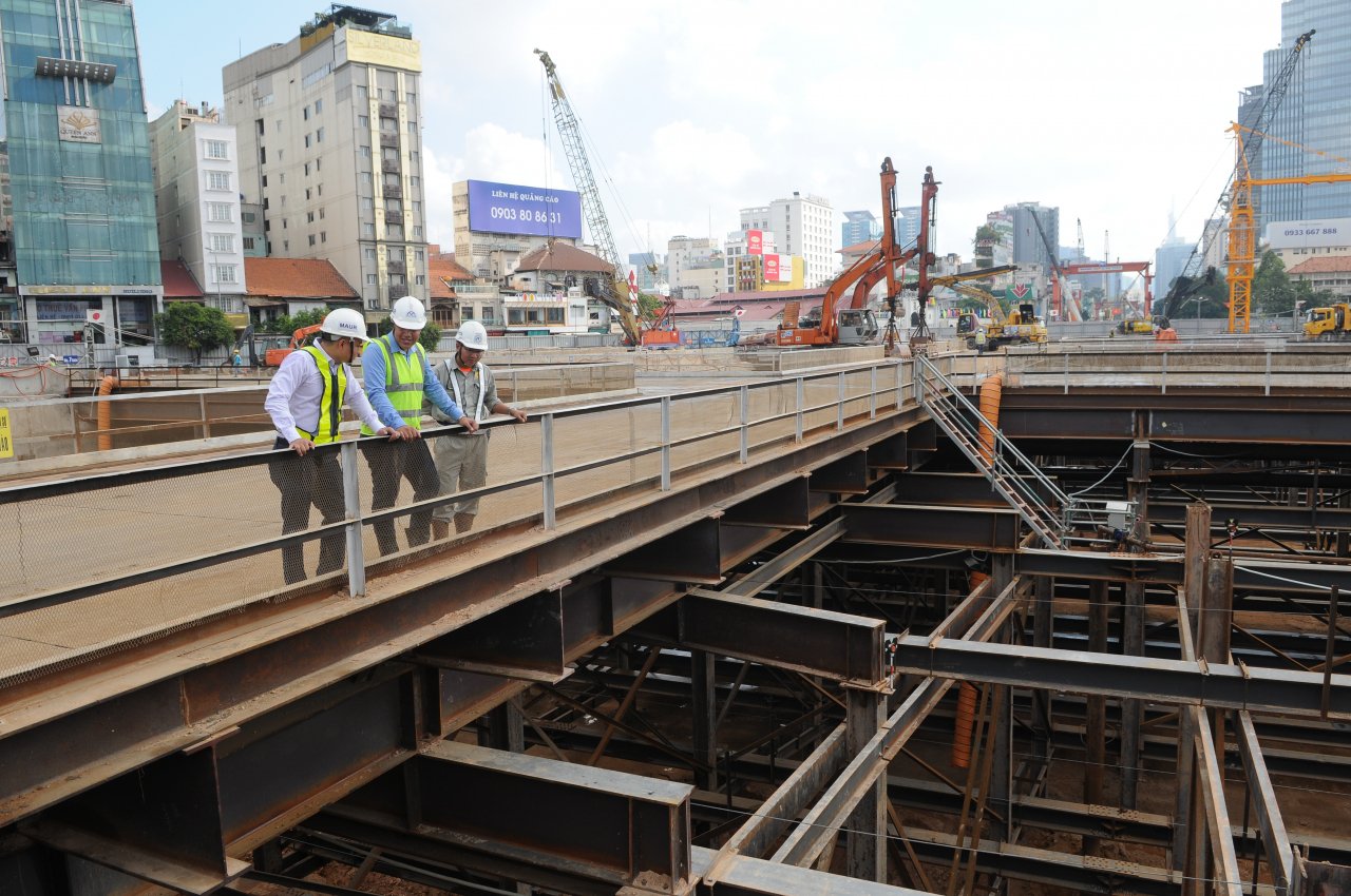 ngam-du-an-metro-so-1-ben-thanh-suoi-tien-dat-52-tien-do-thi-cong-o-tp-hcm