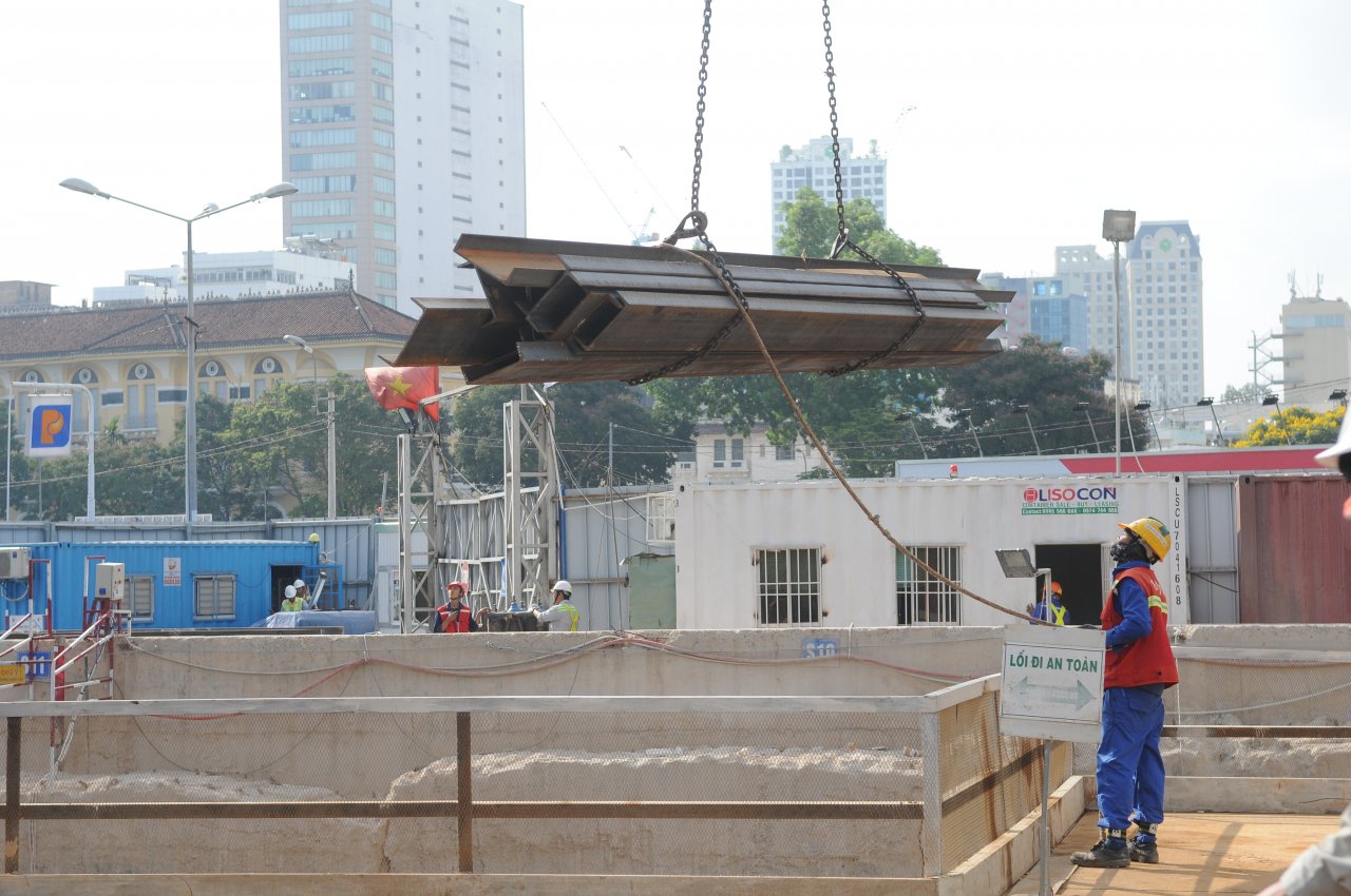 ngam-du-an-metro-so-1-ben-thanh-suoi-tien-dat-52-tien-do-thi-cong-o-tp-hcm