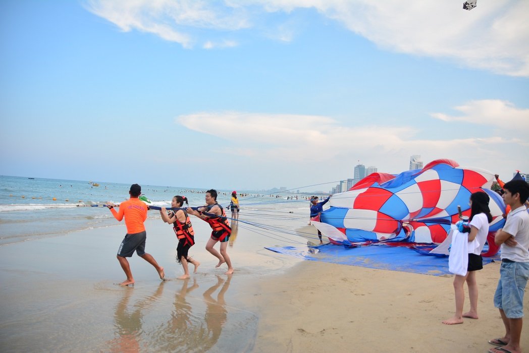 suc-hap-dan-khong-the-cuong-khi-da-nang-buoc-vao-mua-du-lich-bien