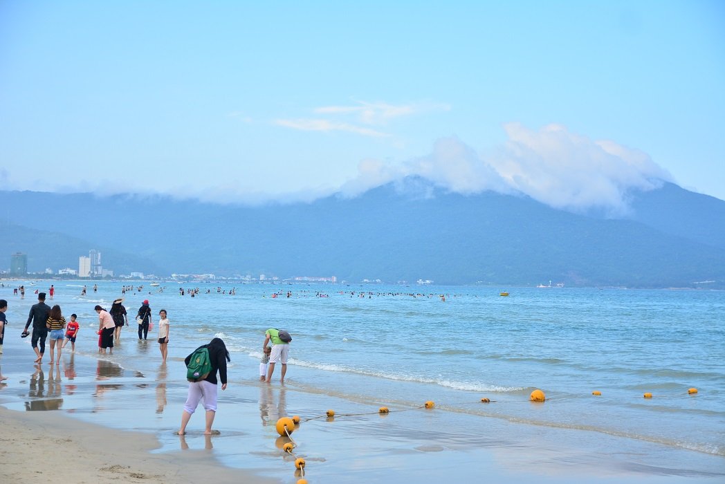 suc-hap-dan-khong-the-cuong-khi-da-nang-buoc-vao-mua-du-lich-bien