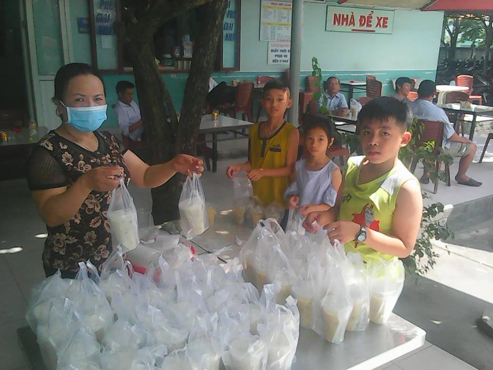 1000-suat-an-mien-phi-phuc-vu-benh-nhan-ngheo-nhan-ngay-thong-nhat-dat-nuoc
