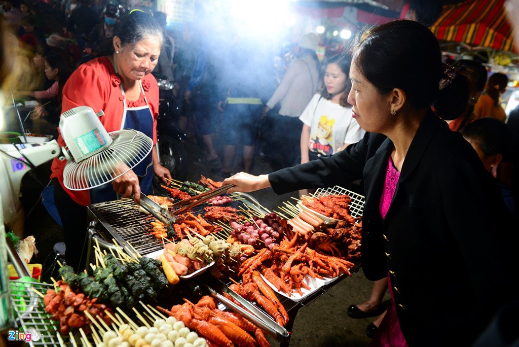'Rừng người' chen chân chơi lễ ở Đà Lạt