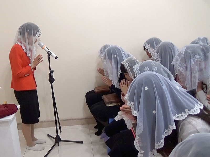 status-hay-ngay-15-hoi-thanh-duc-chua-troi-me