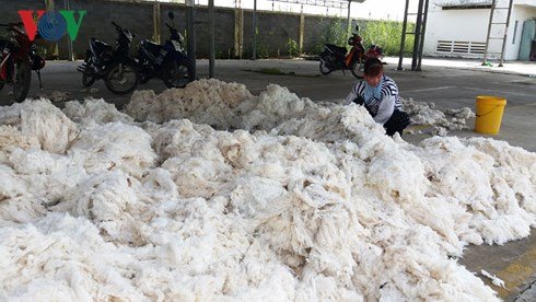 thong-tin-moi-nhat-vu-chay-kho-hang-o-tien-giang-chua-6-nghin-tan-bong