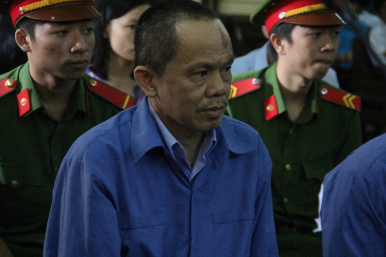 nguyen-lanh-dao-ngan-hang-dai-tin-keu-oan