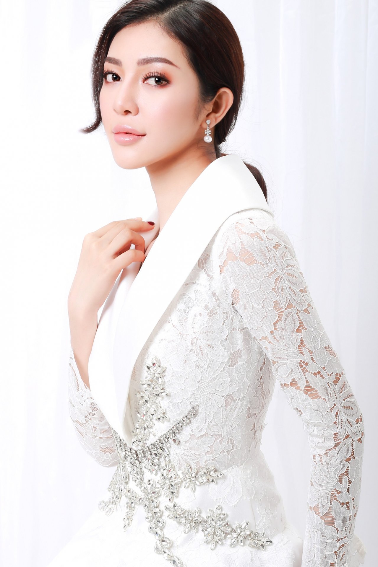bui-ly-thien-huong-ve-chung-nha-voi-hhen-nie-hoang-thuy-mau-thuy-nho-giong-ly-nha-ky