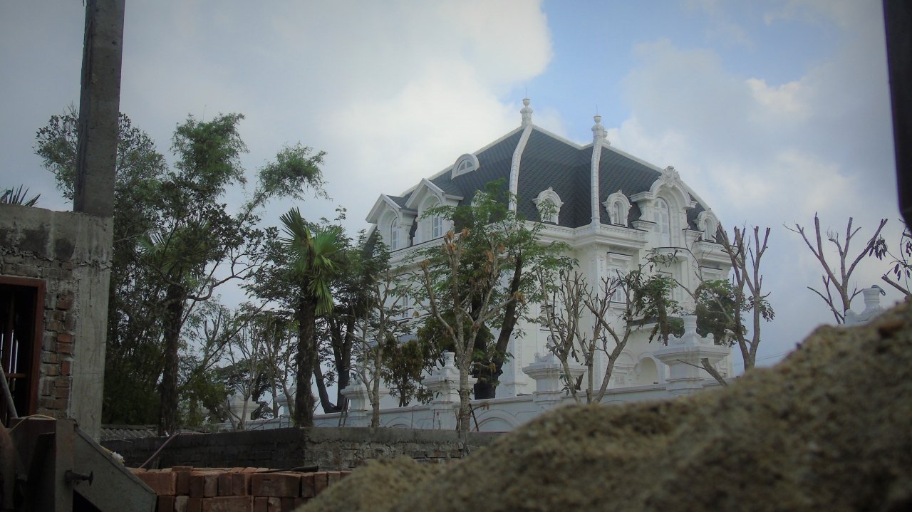 choang-voi-khu-biet-thu-khung-cua-cu-ba-gan-80-tuoi-o-ha-tinh