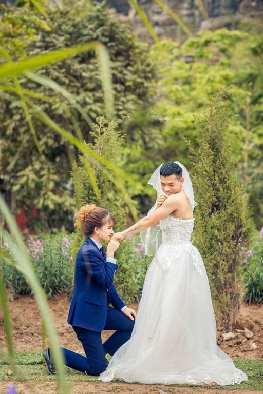 Ảnh cưới hoán đổi giới tính gây cười của đôi trẻ Ninh Bình
