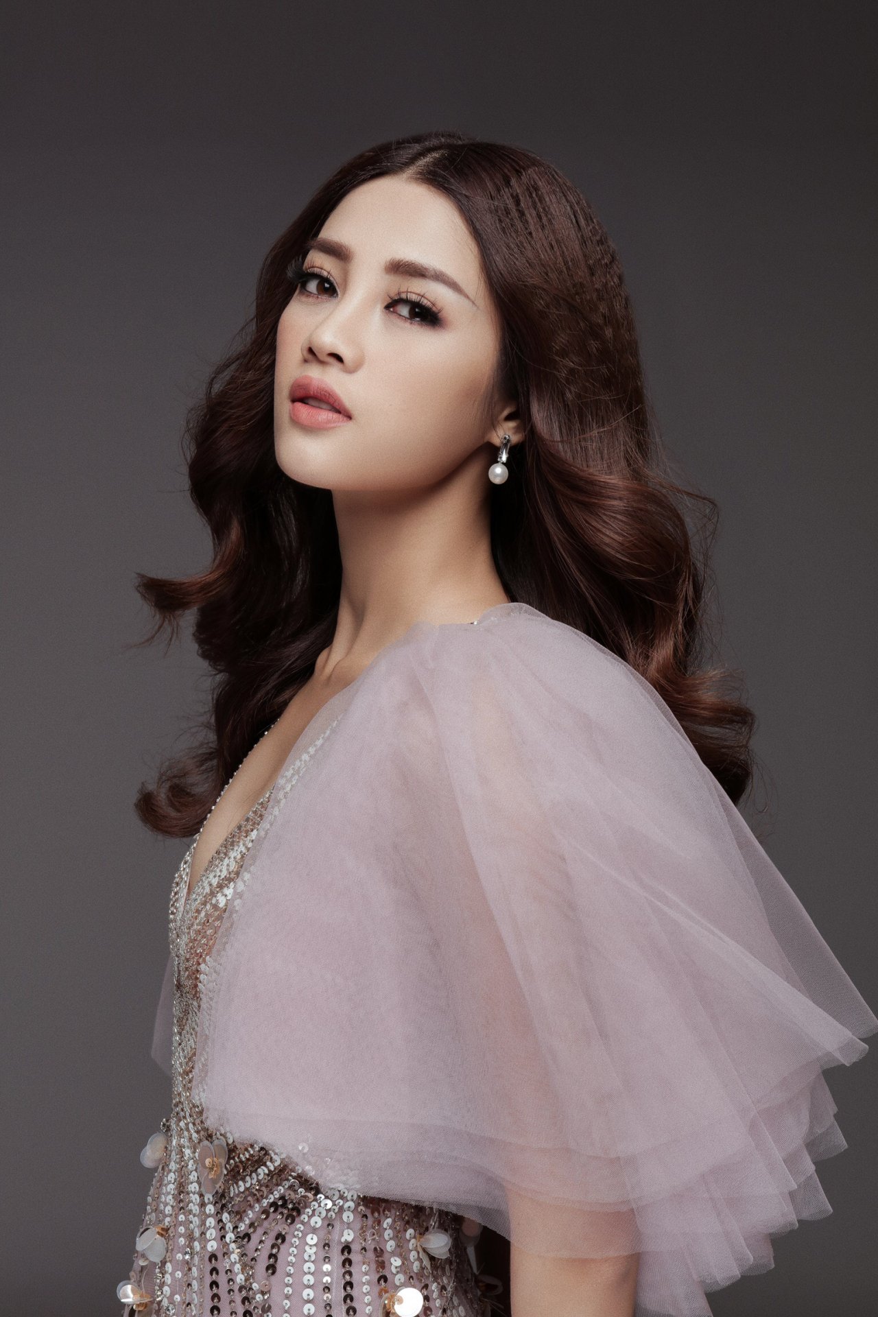 nguoi-dep-ao-dai-my-duyen-muon-danh-thoi-gian-de-thu-suc-nhung-linh-vuc-khac