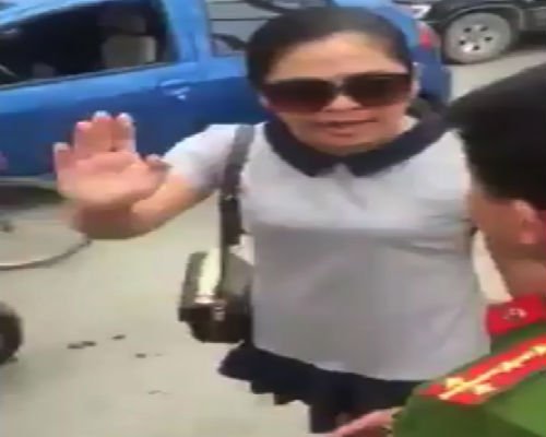 nu-tai-xe-tuyen-bo-mang-nguoi-khong-quan-trong-la-can-bo-khu-kinh-te-hai-phong