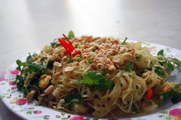 ve-quang-nam-nen-an-gi