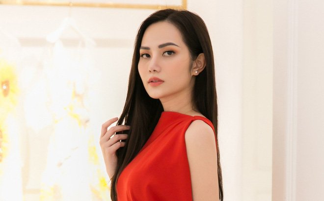 sau-clip-tu-gioi-thieu-ban-than-dieu-linh-mang-hon-30-bo-trang-phuc-den-nu-hoang-du-lich-quoc-te-2018