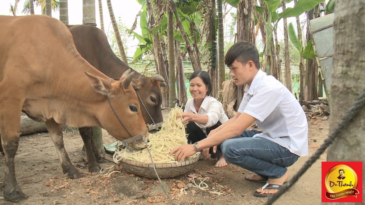 cuoc-song-co-cuc-cua-nguoi-phu-nu-tan-tao-nuoi-5-dua-con-khon-lon
