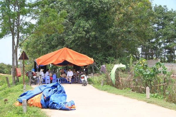 ha-noi-khu-dan-cu-khon-kho-vi-bai-tap-ket-rac-thai-chinh-quyen-ky-cam-ket-tim-dia-diem-moi