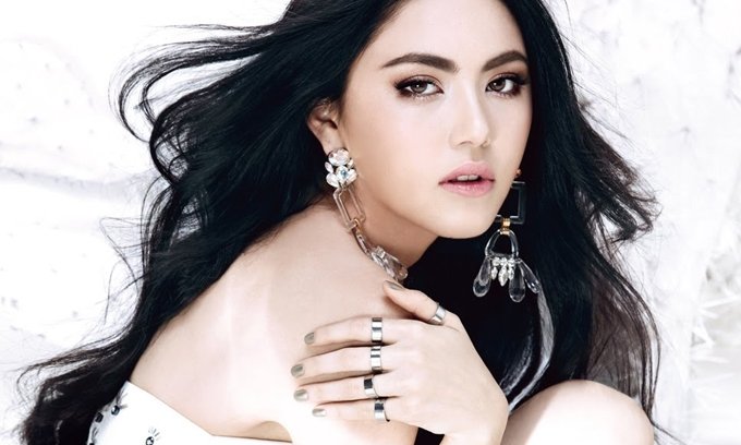 ma-nu-mai-davika-trong-mv-moi-cua-son-tung-mtp-la-ai