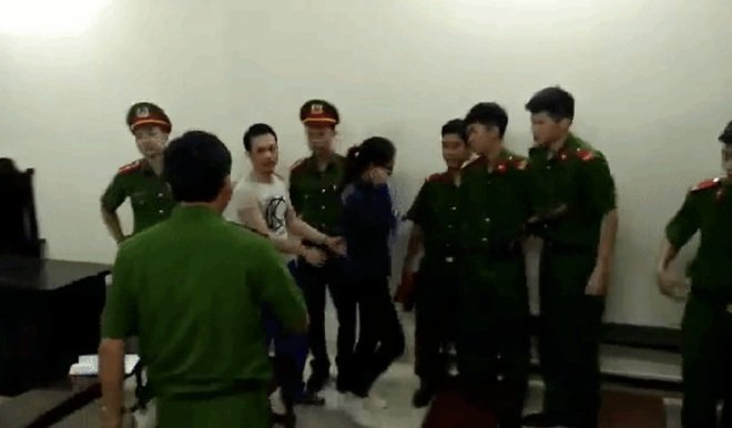 Thọ sứt lĩnh án tử hình vẫn tranh thủ hôn bạn gái cũ