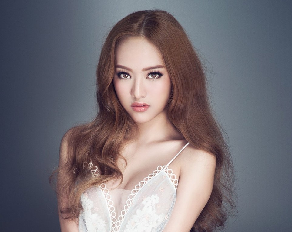 thuy-vi-hot-girl-noi-tieng-nho-tai-tieng