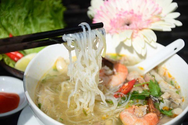 ve-binh-dinh-nen-an-gi