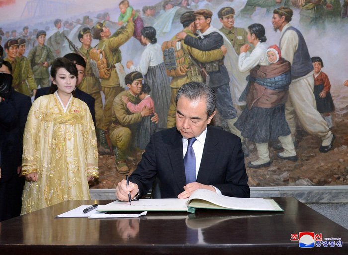 Trung Quốc xác nhận ông Tập tiếp Kim Jong Un ở Đại Liên