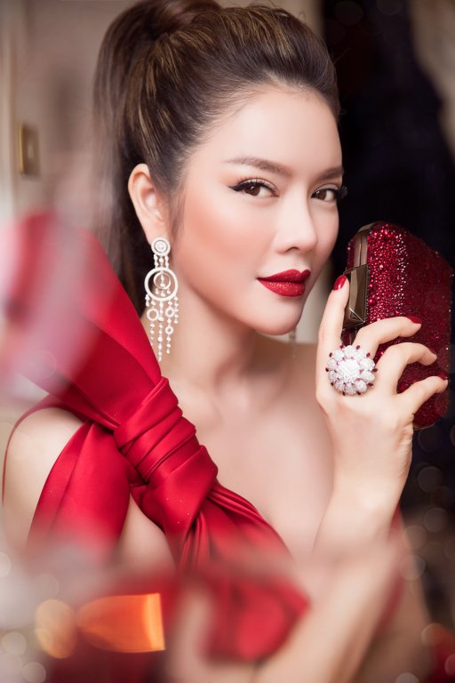 ly-nha-ky-tu-khach-moi-vong-ngoai-tham-do-den-nha-dong-san-xuat-co-phim-tranh-giai-tai-lhp-cannes