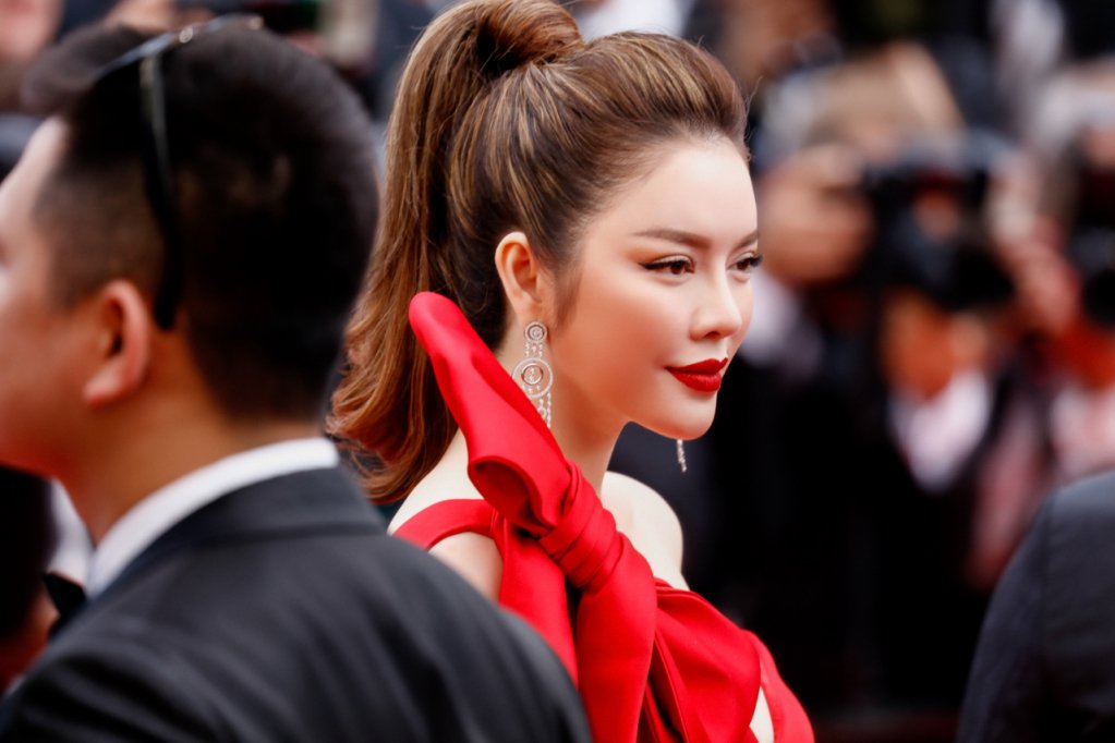 ly-nha-ky-tu-khach-moi-vong-ngoai-tham-do-den-nha-dong-san-xuat-co-phim-tranh-giai-tai-lhp-cannes