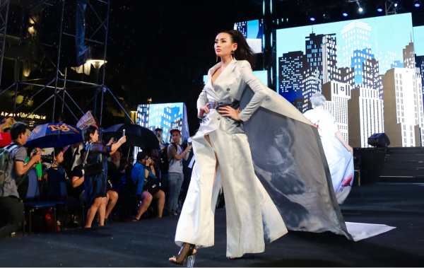 sieu-mau-vo-hoang-yen-chinh-thuc-lam-hlv-the-face-2018