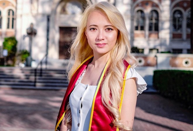 'Bé' Xuân Nghi vừa tốt nghiệp đại học nổi tiếng ở Mỹ