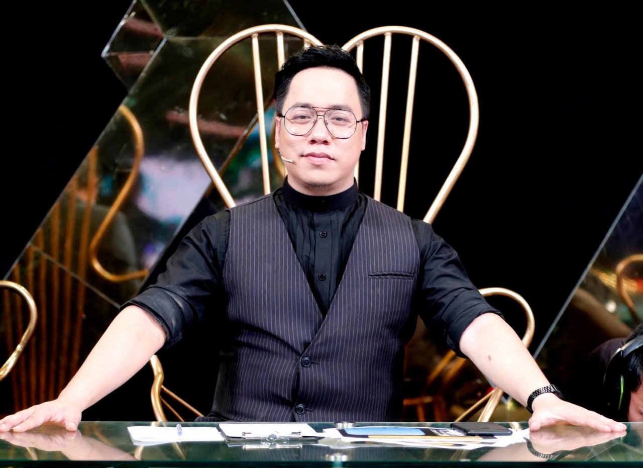 tung-leo-binh-minh-duoc-don-doan-tro-thanh-host-the-face-vietnam-2018