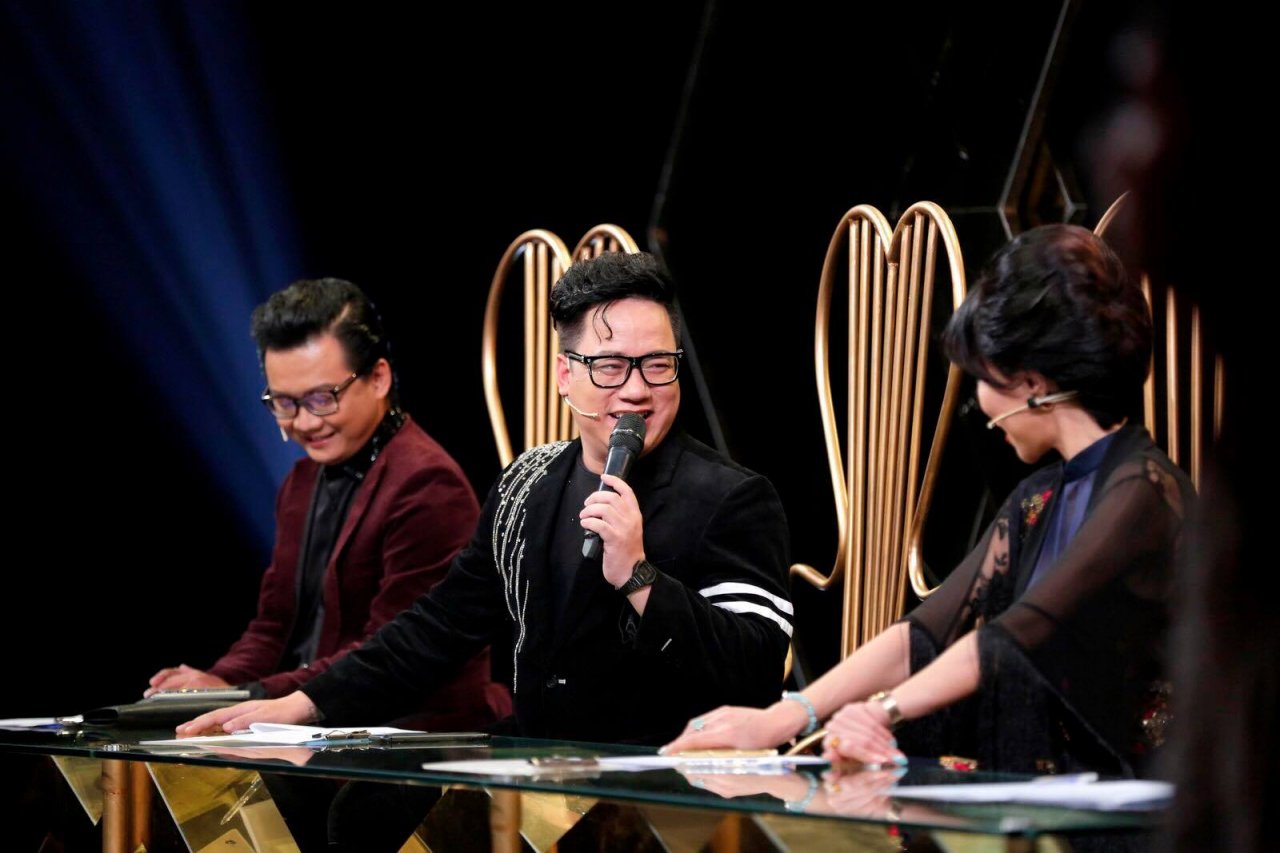 tung-leo-binh-minh-duoc-don-doan-tro-thanh-host-the-face-vietnam-2018