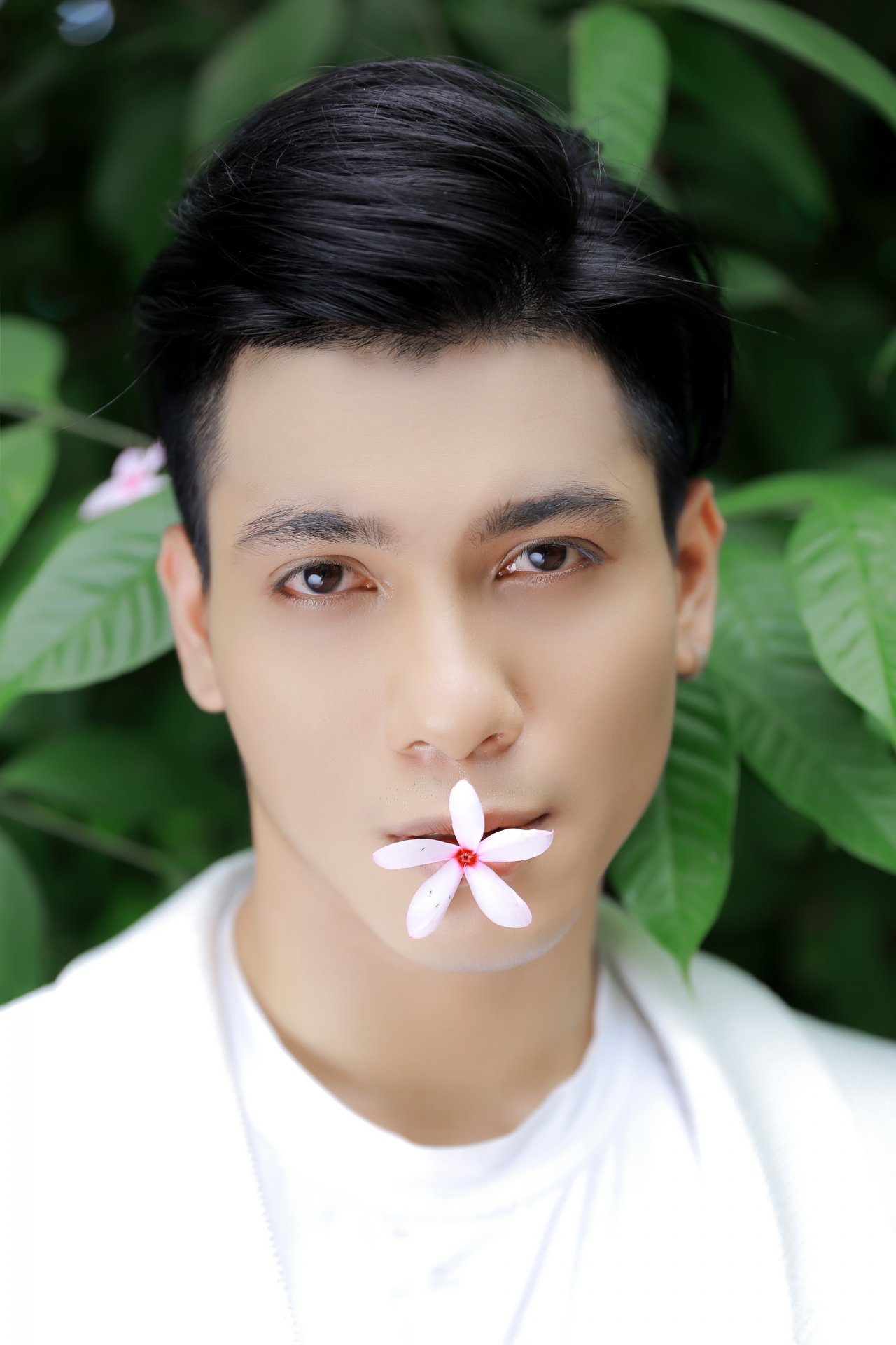 ton-tuan-kiet-thi-the-face-de-ghi-dau-an-trong-long-cong-chung-thich-ve-doi-hlv-vo-hoang-yen