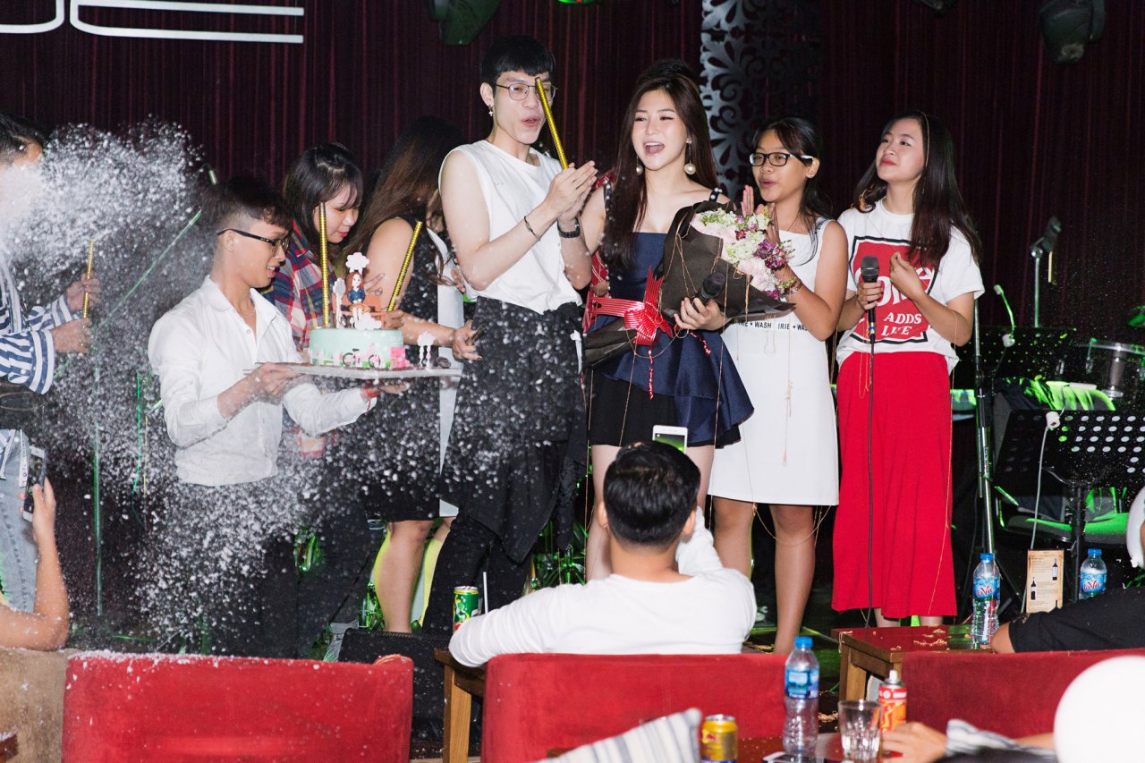 huong-tram-that-tho-nhung-chan-thanh