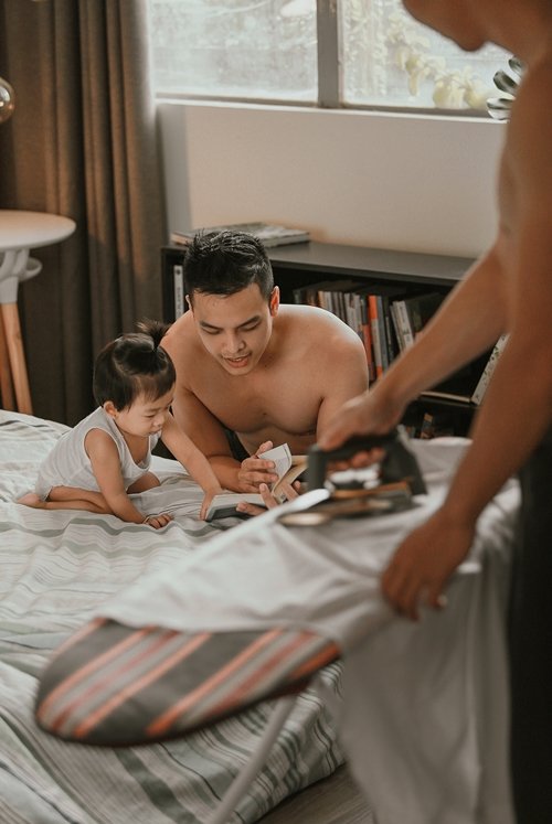 Hạnh phúc được làm cha của cặp nhiếp ảnh gia đồng tính