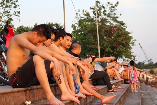 ha-noi-nang-nong-ho-tay-bien-thanh-bai-bien-tu-do